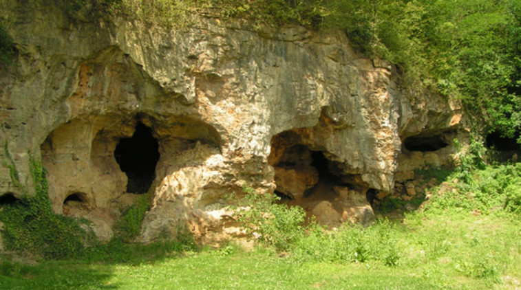 MELLE (79)- Grottes de Loubeau